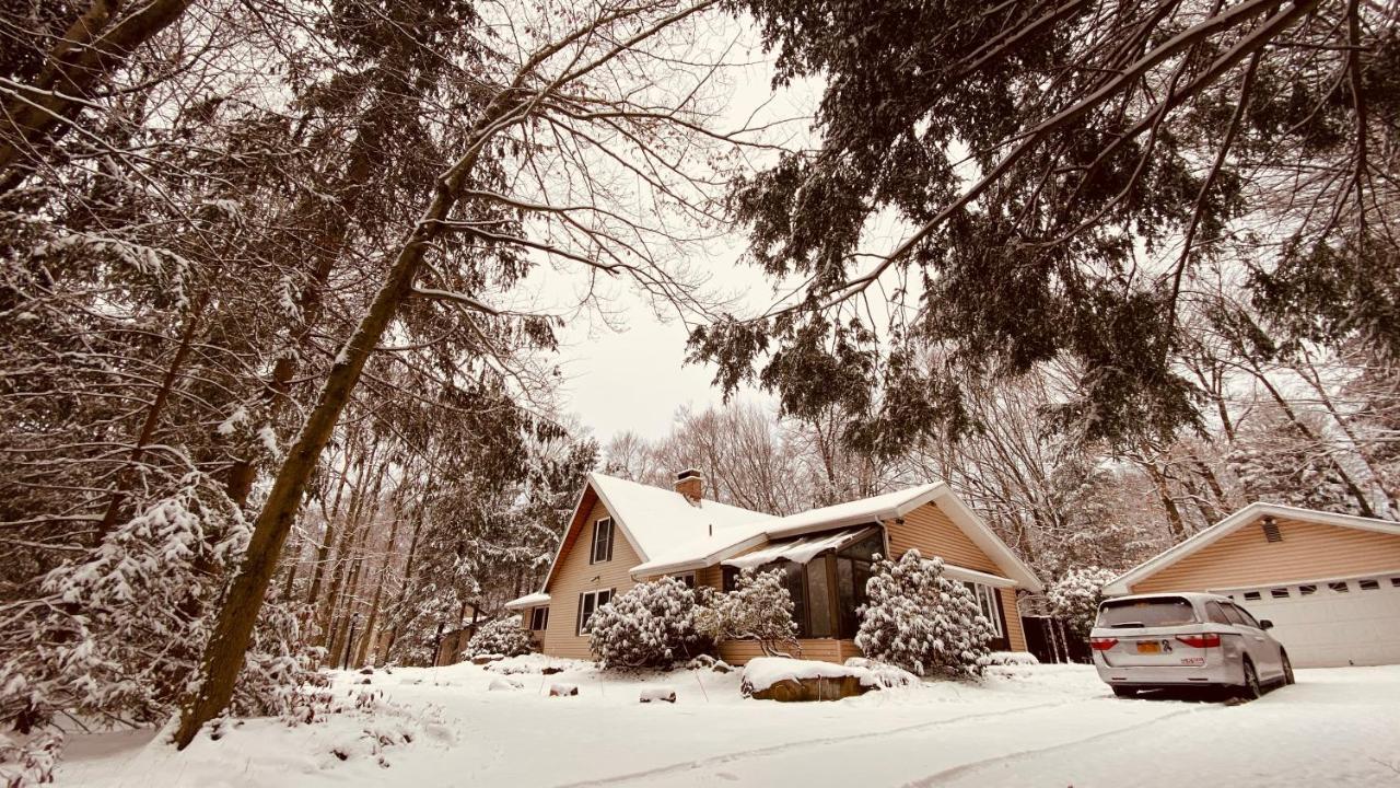 Walk To Pool & Beach - Spacious Gateway, Hot Tub, Game Room Pocono Country Place Exteriör bild